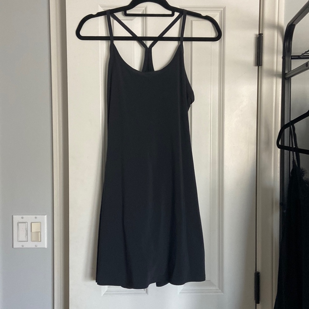 Outdoor Voices The Exercise Dress in black